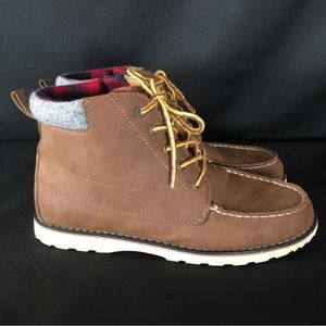 Cat & Jack Ackerley Boys Boots Sz 6